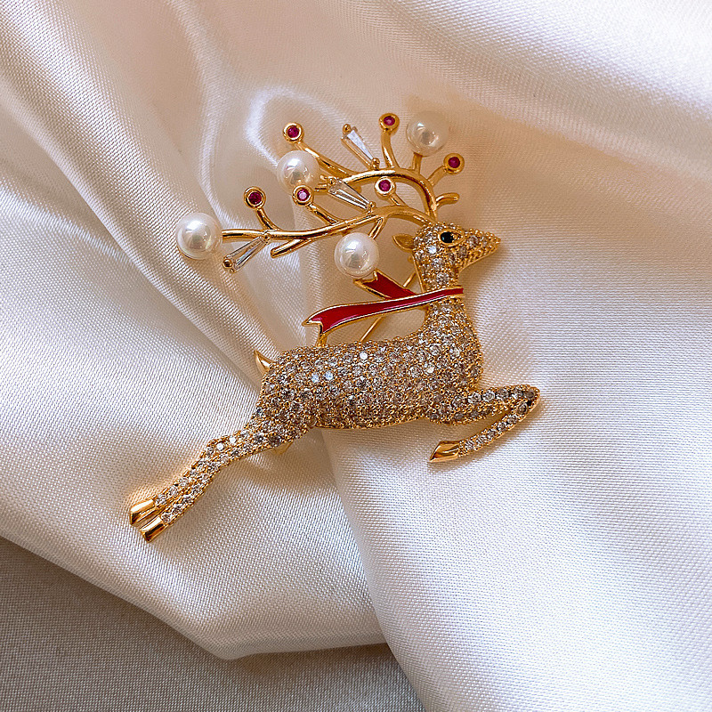 Setare rafinată de zircon, de culoare aurie, broșă de cerb săritor pentru femei, design avansat, fete tinere, pulover de elan de Crăciun, bijuterii N461