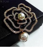 Brand Design Crystal Crown Broșe c No.5 Broșe pentru femei Strass Cruce Cuz broșă Broșă Retro Circle Pin Bijuterii