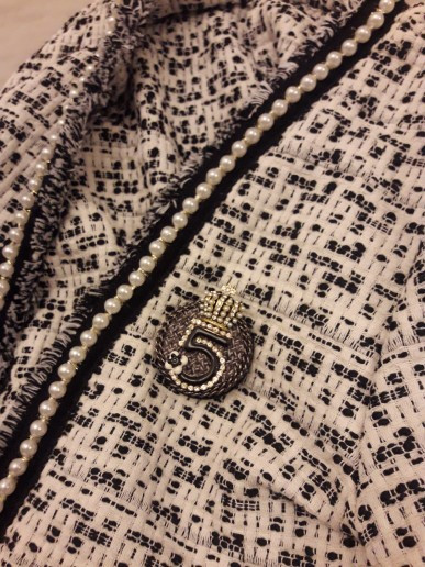 Brand Design Crystal Crown Broșe c No.5 Broșe pentru femei Strass Cruce Cuz broșă Broșă Retro Circle Pin Bijuterii