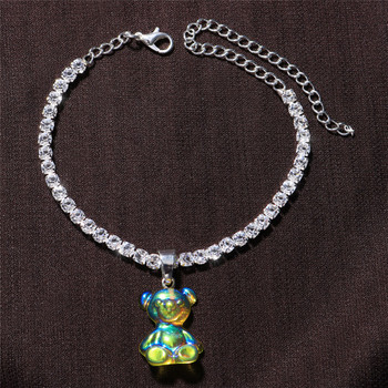 Huitan Сладка цветна смола Bear Charm Анкета за жени Верига от кристали Гривна за глезена Модни аксесоари за крака Парти Горещи бижута