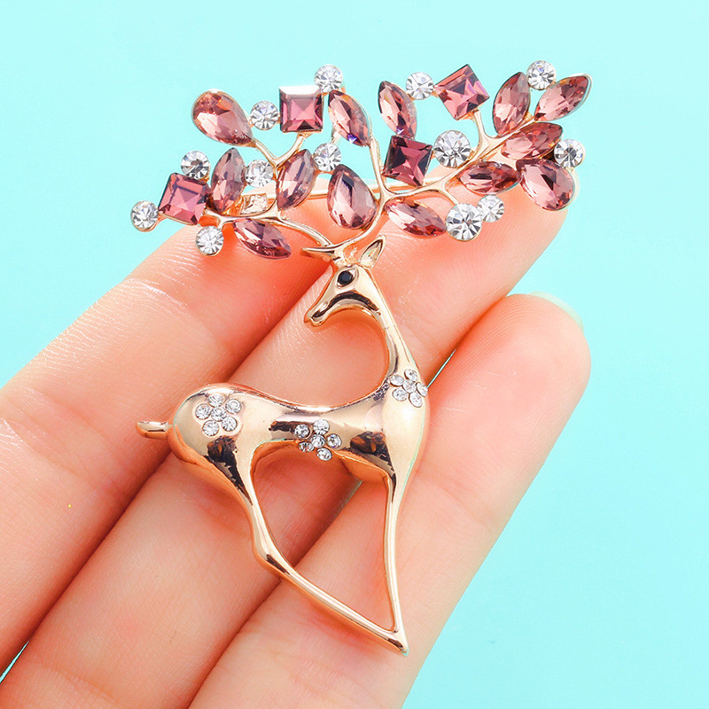 Modni broš od jelena od plavog stakla 2022. Modni dodaci za revere