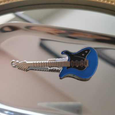 Nová Harajuku roztomilá gitarová kovová sponka do vlasov pre ženy, punková kovová sponka do vlasov s motívom ťažkého priemyslu, sponky do vlasov, dievčenské šperky Y2K