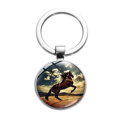 Снимка на кон Ретро пънк ключодържател Див кон Символ на свободата Ключодържател от стъклена сплав Ръчно изработени аксесоари за животни със сребърно покритие