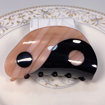 2021 Nou Yin Yang Gheare Acrilic Semicerc Negru Alb Tai Chi Agrafă de păr Agrafă Accesorii pentru păr pentru femei Accesorii pentru păr