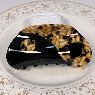 2021 Nou Yin Yang Gheare Acrilic Semicerc Negru Alb Tai Chi Agrafă de păr Agrafă Accesorii pentru păr pentru femei Accesorii pentru păr