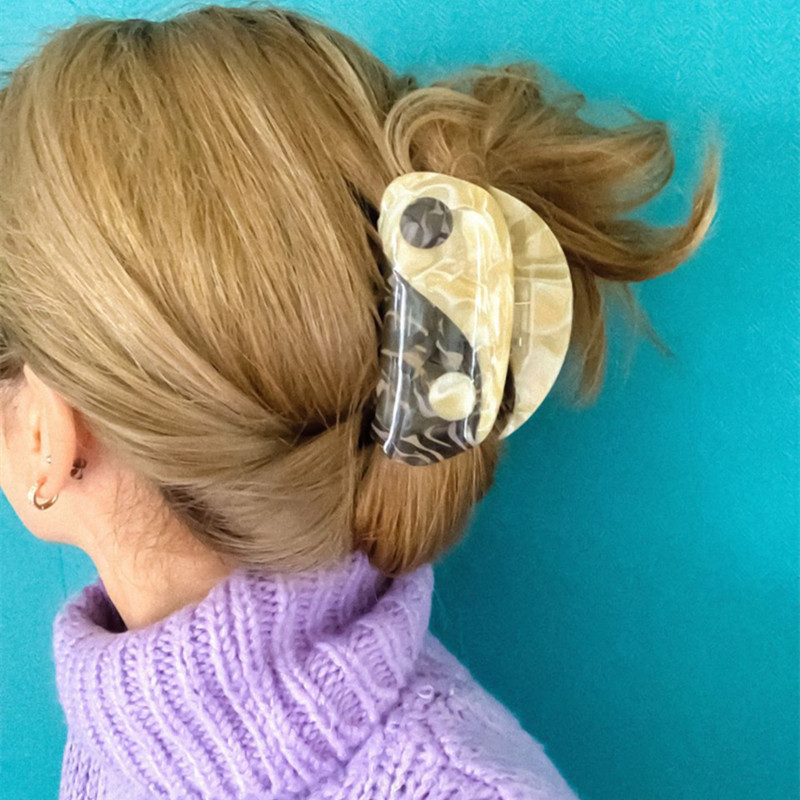 2021 Nou Yin Yang Gheare Acrilic Semicerc Negru Alb Tai Chi Agrafă de păr Agrafă Accesorii pentru păr pentru femei Accesorii pentru păr