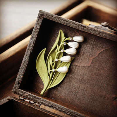 Винтидж брошки с листа от растения за жени Ретро листа Перла Гинко Брошка Игла Корсаж Класически аксесоари за бижута за парти