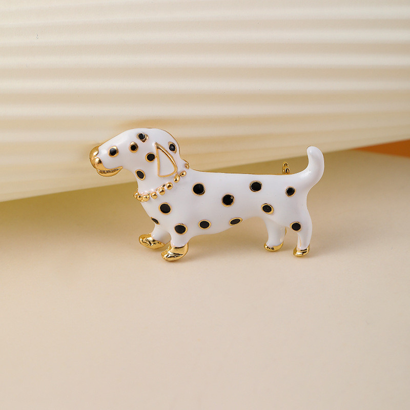 Slatka aluminijska emajl glazura Pjegavi pas koržaž Broš Svileni šal Dugmad Odjevni dodaci Kaput za djevojčice Torba Značka igle