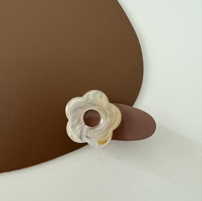 Agrafă drăguță Smiley Flower Rășină Culoare cafea 2022 Summer Girl Sweet Duckbill Clip Breton Agrafă Par lateral Clip