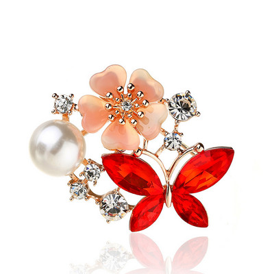 Virágos pillangótűs brossok nőknek kristály strasszokkal Gyönyörű ajándék ékszer bross Broche De Flores