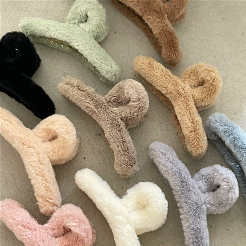 Drăguț gheare de păr din blană artificială Lager dimensiune 13 cm agrafă de păr de pluș iarna 2022 nou la modă, culoare crem, clemă de păr de crab, accesorii de păr pentru femei