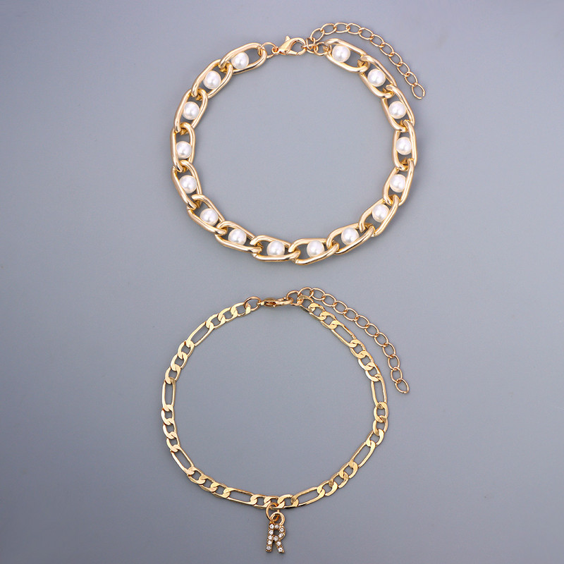 2vnt / rinkinys Madingi perlų karoliukai kulkšnių apyrankės moterims aukso spalvos krištolinės raidės pėdų grandinėlė moteriški paplūdimio sandalai kulkšnių papuošalai