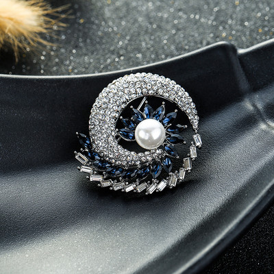 Xingyunday Fashion elegáns sötétkék/fehér kristály virágos bross nőknek Laday finom mikro burkolt cirkon ékszerek