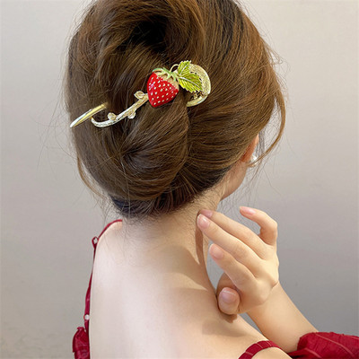 2022 de vară drăguț căpșuni agrafe de păr fetiță dulce un cuvânt clemă elegantă gheare de păr din metal accesorii de păr femei