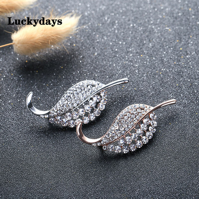 Xingyunday Elegant New Rose Golden Hollow Clear Rhinestone Leaf Καρφίτσα Για Γυναικεία Χειροποίητο Ετήσιο κόσμημα γάμου