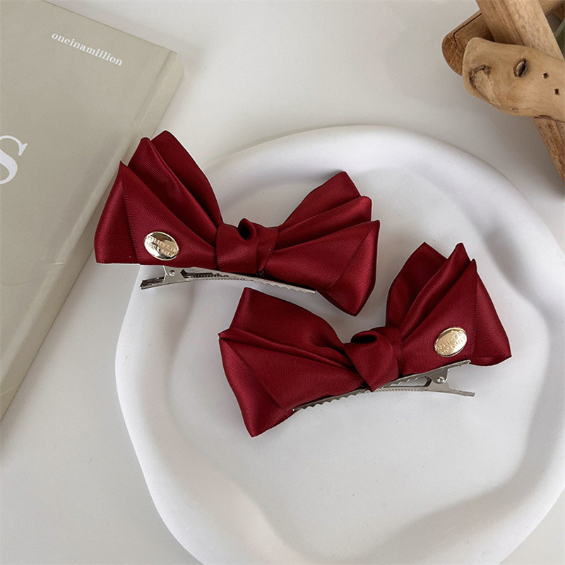 1 pereche de ac de păr din satin tridimensional de înaltă calitate din Coreea Clip pentru picior de rață, etichetă mică de aur, ac accesorii de păr pentru femei