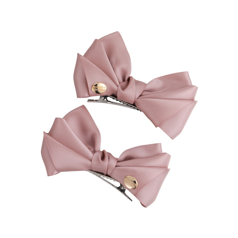 1 pereche de ac de păr din satin tridimensional de înaltă calitate din Coreea Clip pentru picior de rață, etichetă mică de aur, ac accesorii de păr pentru femei