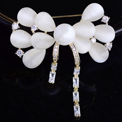 Elegantni luksuzni nakit Broš s resicama od kubičnih cirkona Sjajne mašne Broševi Temperamentni slatkovodni biser Igla s mašnama Ženski dodaci