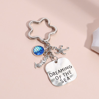 1 бр. Романтичен ключодържател Sea Mermaid Seahorse Charms Bule Fish Scale Shell Ключодържател за жени Празничен подарък Бижута на едро