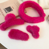 Coreea 2022 Iarna Moda Culoare Trandafir Roșu Neregulat Pluș Agrafă Crab Agrafă Păr Femei Accesorii pentru păr