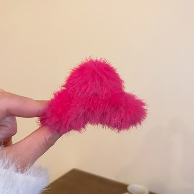 Coreea 2022 Iarna Moda Culoare Trandafir Roșu Neregulat Pluș Agrafă Crab Agrafă Păr Femei Accesorii pentru păr