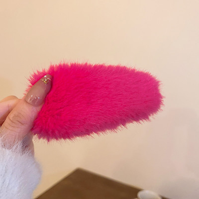 Coreea 2022 Iarna Moda Culoare Trandafir Roșu Neregulat Pluș Agrafă Crab Agrafă Păr Femei Accesorii pentru păr