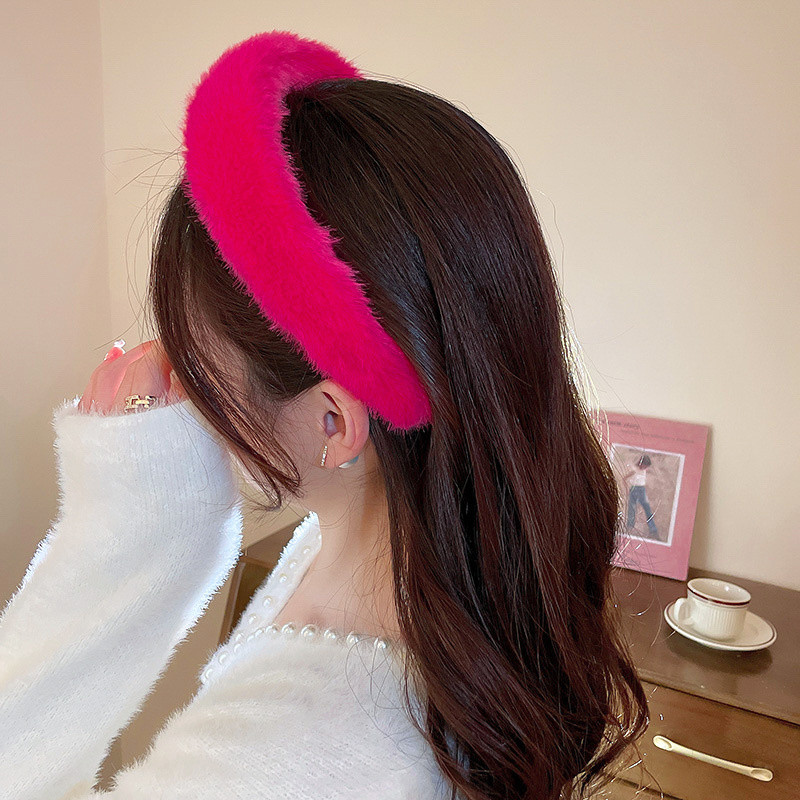 Coreea 2022 Iarna Moda Culoare Trandafir Roșu Neregulat Pluș Agrafă Crab Agrafă Păr Femei Accesorii pentru păr