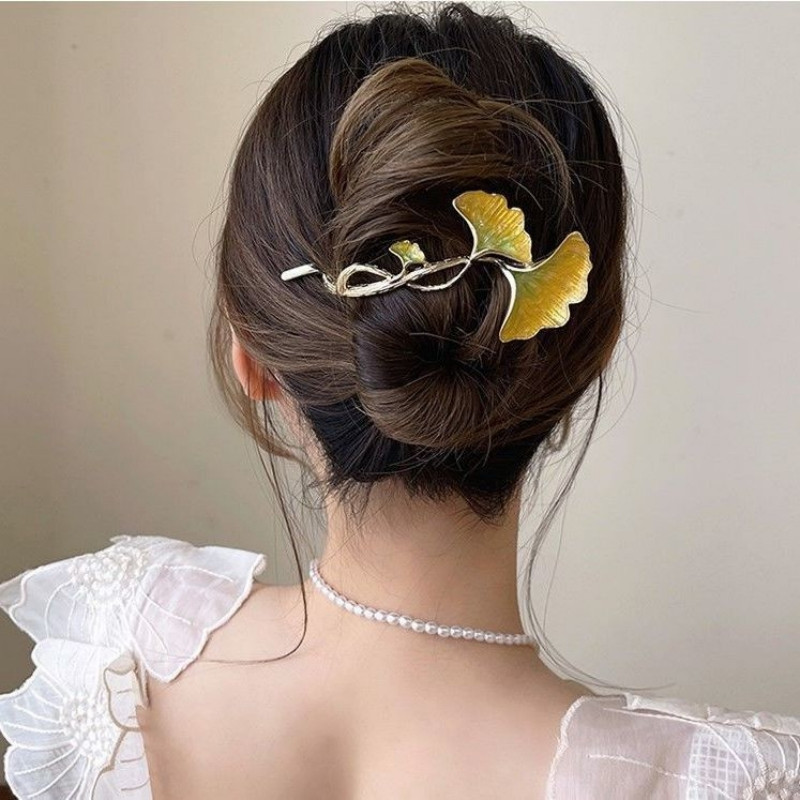 Agrafă de răsucire a frunzelor de ginkgo de modă de epocă Agrafă de broască Clip de căpșuni fluture Agrafă de banană Agrafă de păr elegantă cu strasuri pentru femei