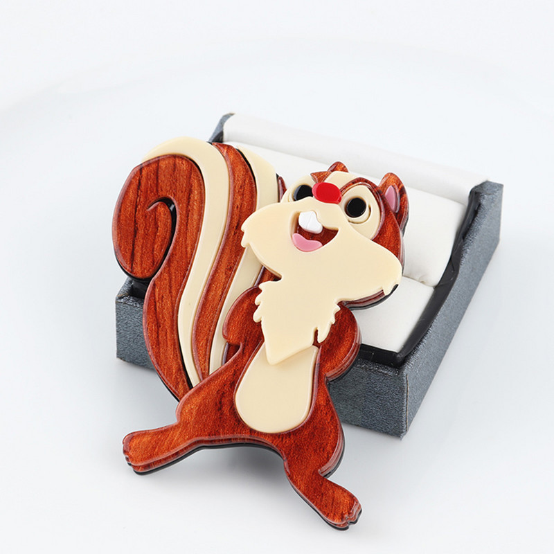 FishSheep Új Lovely Mókus Akril Brossok Nagy Gyanta Aranyos Állati Bross Pins Női Ruhák Sál Kiegészítők Női Ajándék