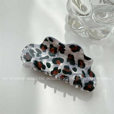 2022 New Trend Acrilic Gri Leopard Print Grabber Gheare de păr Dimensiune mare Agrafă de păr pătrată pentru femei Accesorii de păr Barrette