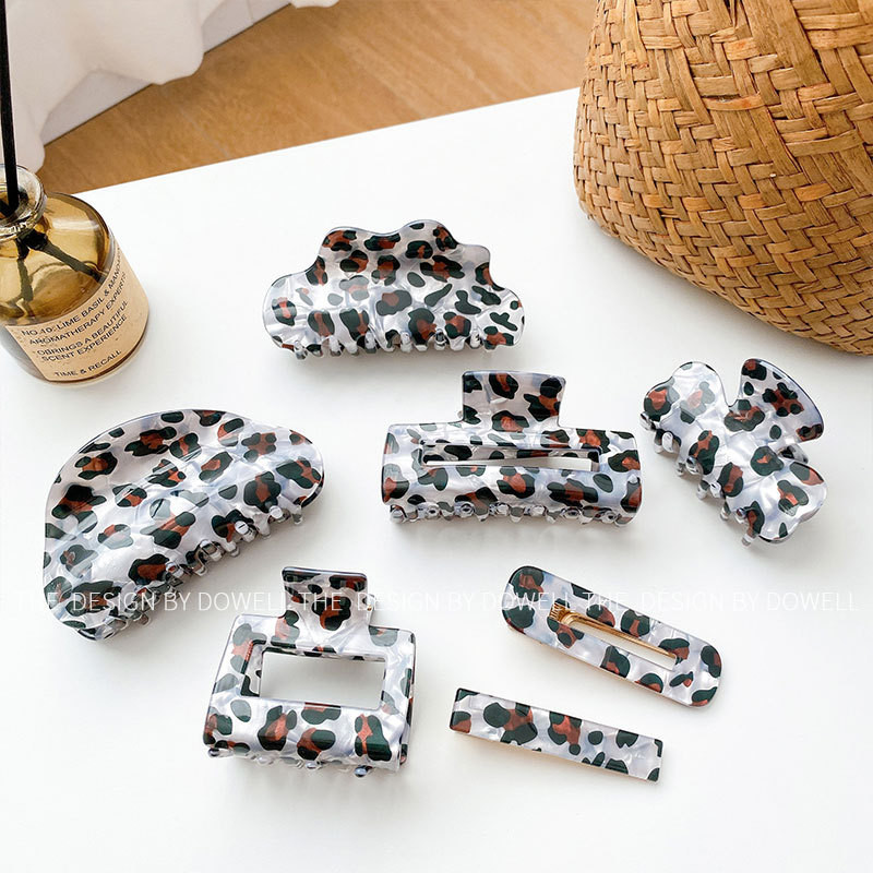 2022 New Trend Acrilic Gri Leopard Print Grabber Gheare de păr Dimensiune mare Agrafă de păr pătrată pentru femei Accesorii de păr Barrette