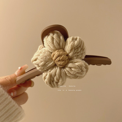 Agrafă de păr cu flori tricotată pe două fețe 2022 Iarna Nouă Modă Avansată Agrafă de păr de crab Gheara de păr Accesorii de păr pentru femei