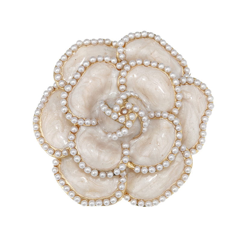 Novi dolazni biserni broševi s cvijetom kamelije za žene Emajlirana igla Elegantne igle za revere Bedž Korzaž Modni dodaci za nakit