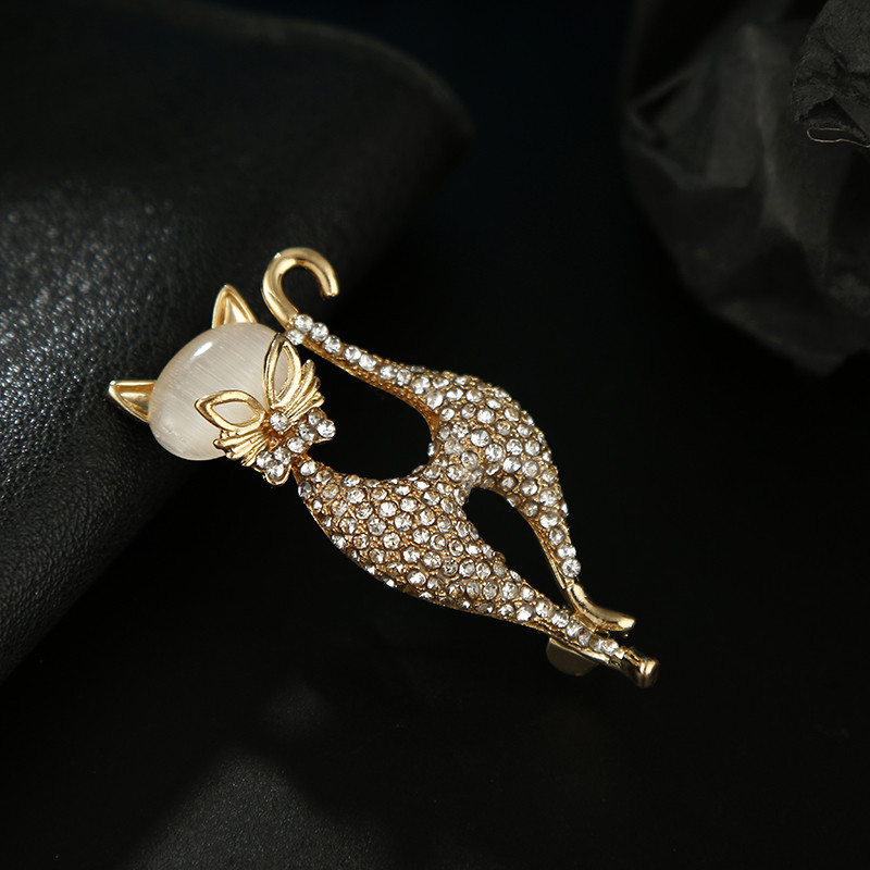 2022 noi broșe drăguțe AAA cu strass pisici broșe pentru femei pisica animl ocazional petrecere email broșă ace cadouri