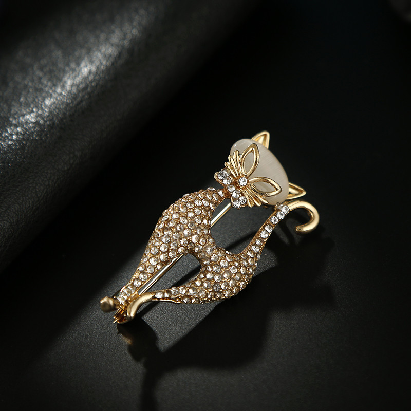 2022 noi broșe drăguțe AAA cu strass pisici broșe pentru femei pisica animl ocazional petrecere email broșă ace cadouri