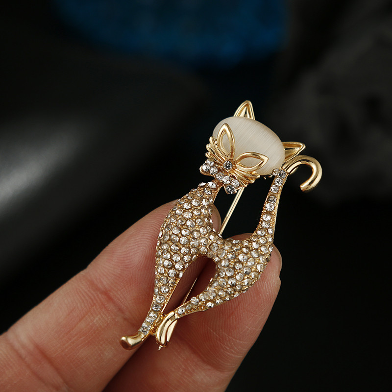 2022 noi broșe drăguțe AAA cu strass pisici broșe pentru femei pisica animl ocazional petrecere email broșă ace cadouri