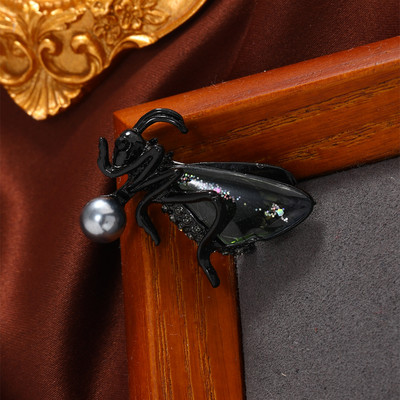 Morkopela maža juoda skėrių sagė vabzdžių smeigtukai žiogai Sagės moterims rudens žieminiai paltai Madingi papuošalai Aukštos kokybės