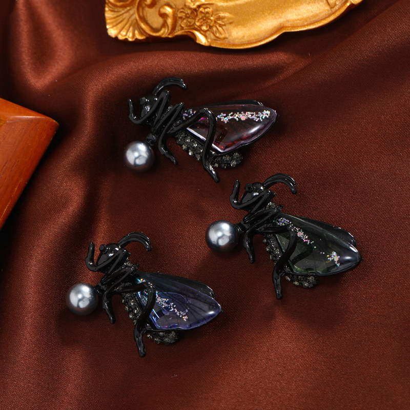 Morkopela maža juoda skėrių sagė vabzdžių smeigtukai žiogai Sagės moterims rudens žieminiai paltai Madingi papuošalai Aukštos kokybės