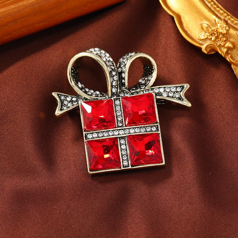 Broșe de Crăciun Morkopela Cutie de cadou de Crăciun Broșă emailată cu cristale Insigna haine Ace de rever Bijuterii de petrecere de modă Ornamente