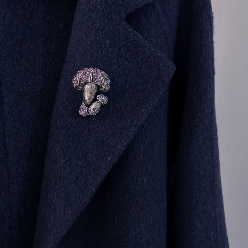 Broșe duble ciuperci cu stras Morkopela pentru femei și bărbați Clip de eșarfă cu legume vintage, broșă creativă drăguță, bijuterii