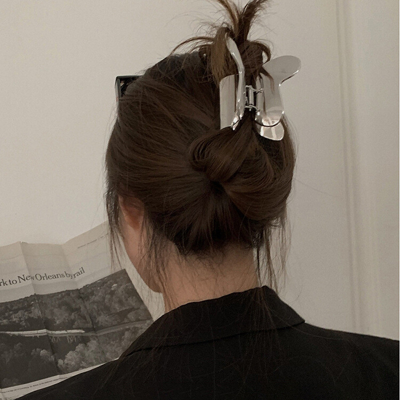 INS din aliaj de argint agrafă de păr crab geometrică agrafă de rechin pentru femei Accesorii de păr minimaliste cadou de petrecere pentru fete