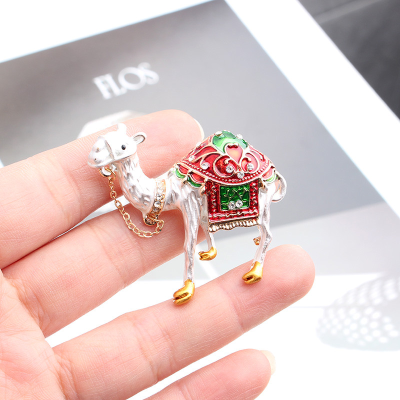 Pomlee email broșă colorată cămilă știft animal aur design nou bijuterii accesorii haine de iarnă insecte cadou bun de înaltă calitate