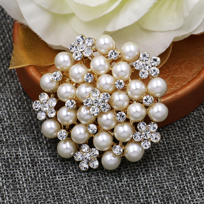 Luksuslik disainitud lillepross Naiste kividest pärlipross naistele jõulukingiks