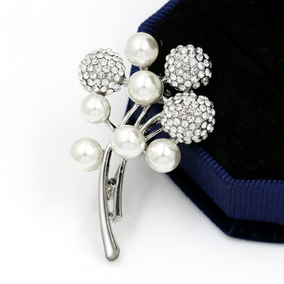 Luksuslik disainitud lillepross Naiste kividest pärlipross naistele jõulukingiks