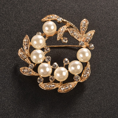 Luksuslik disainitud lillepross Naiste kividest pärlipross naistele jõulukingiks