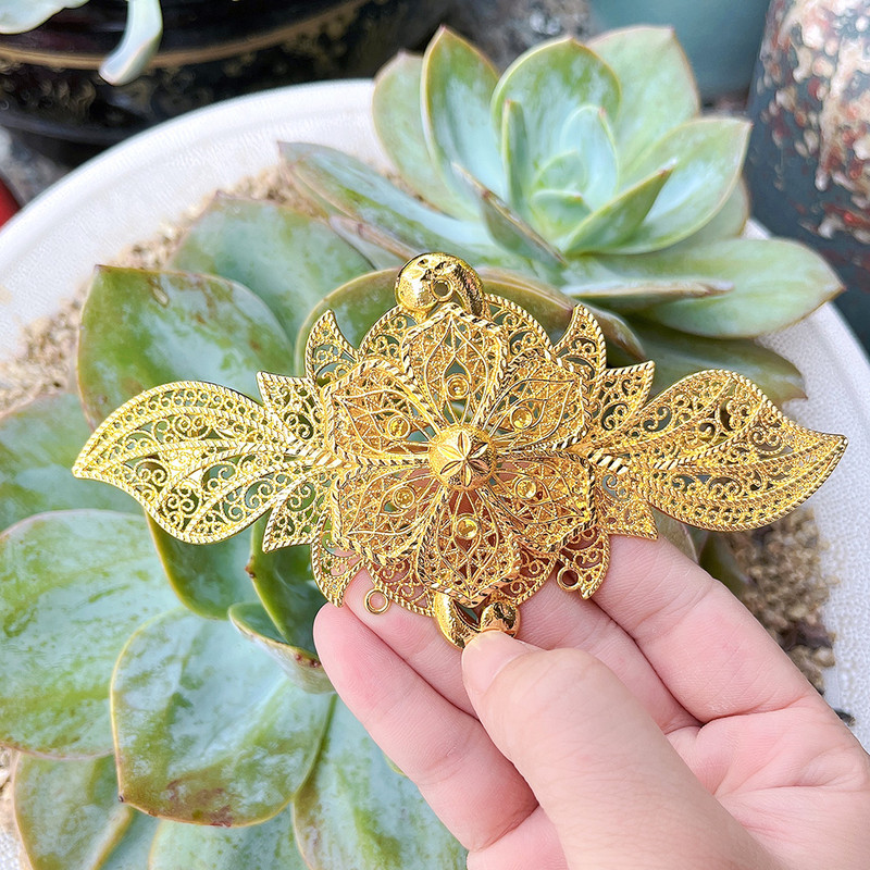 Sunspicems 24K Arany Szín Algéria Marokkó Virág Kaftán Bross Női Nyakkivágás Pins Arab menyasszony esküvői bross bizsu ajándék