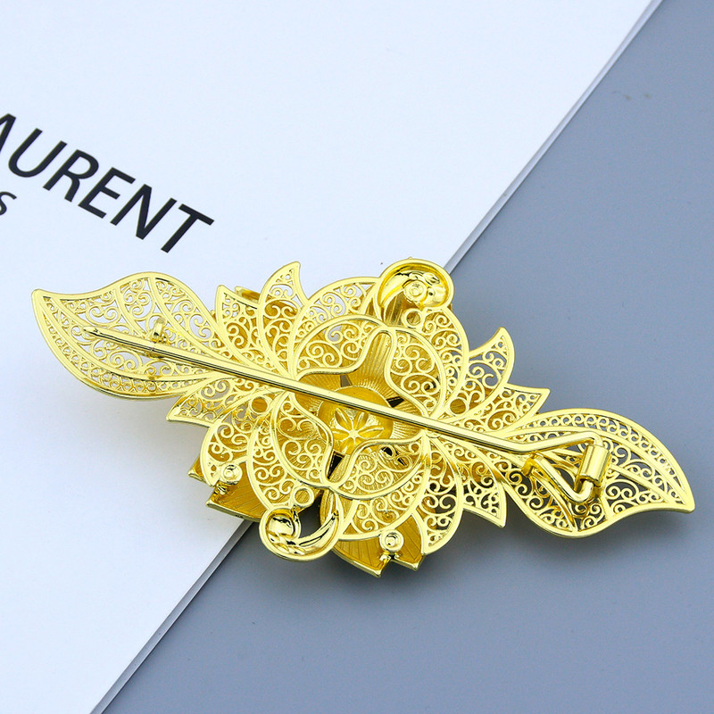 Sunspicems New 24K Gold Color Africa Femei Broșă Rochie de flori Bijuterii Insigna Ace de rever Femme Clips Cardigan Brose mari Bijoux