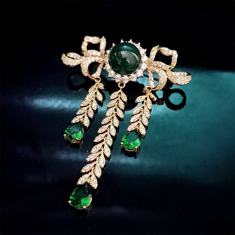 Broșă cu ciucuri de zircon cu incrustație de lux, cu temperament, stil palat, rochie elegantă, corsaj, broșă anti-lumină, accesorii pentru femei