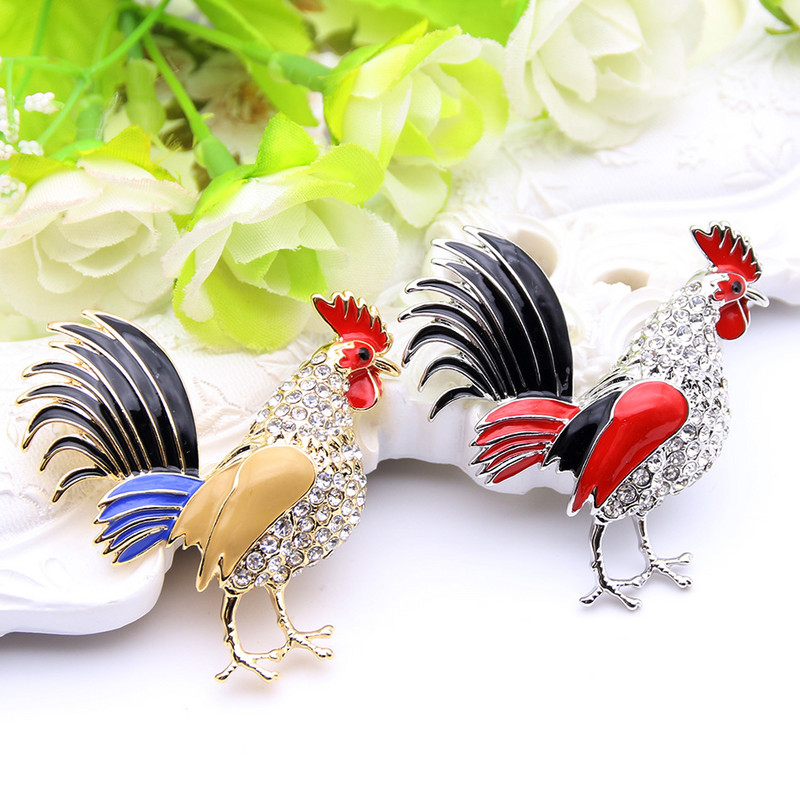 Lucky Zodiac Animal Rooster Bross Pin Női Strasszos Zománc Állat Bross Bross Kristály Kakas Ékszer Pins Aranyos Ajándék