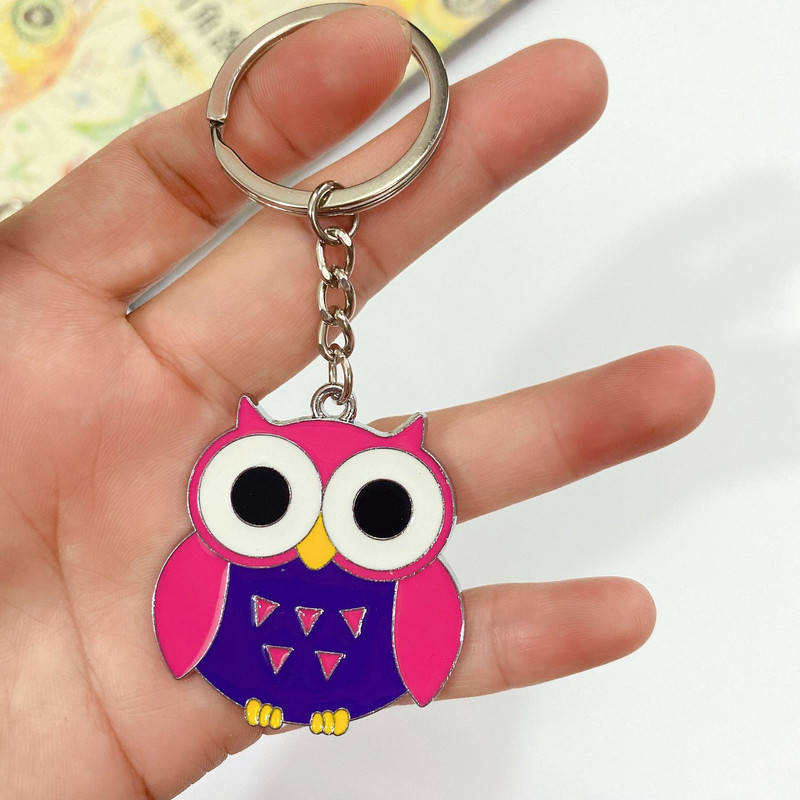 Brelocuri cu bufniță din metal din desene animate pentru femei Brelocuri pentru geanți Pandantiv Bijuterii animale de modă Rucsac pentru chei de mașină Cadouri